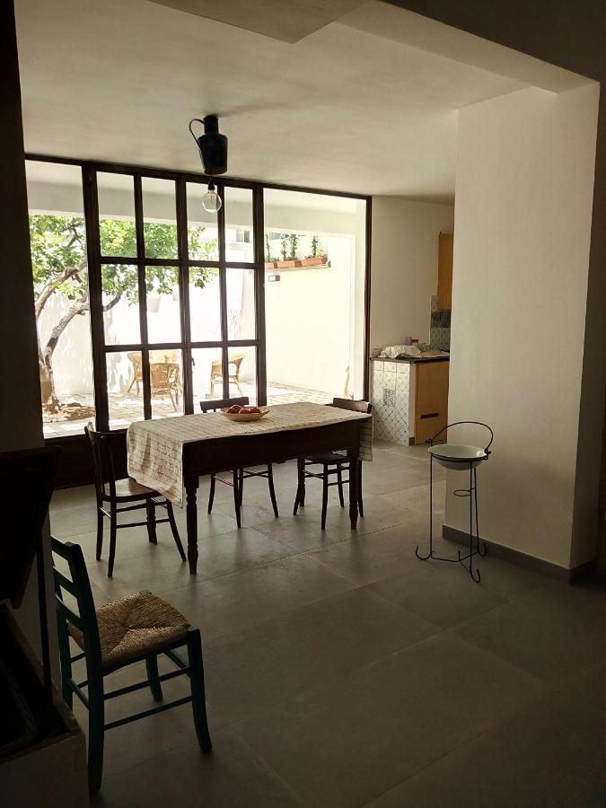 Bed and Breakfast Cortile Calinea Кастриньяно-дель-Капо Экстерьер фото